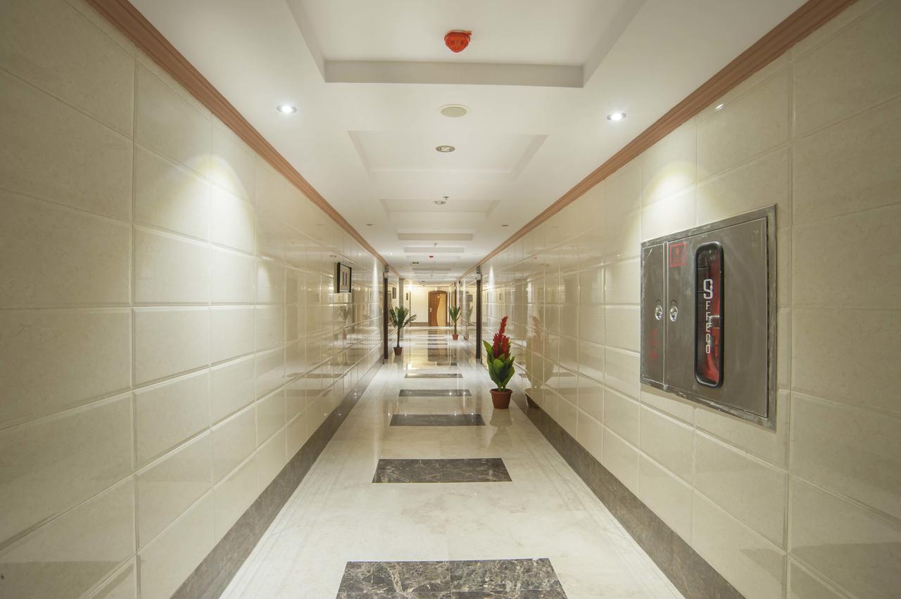 Al Ezzah Palace Hotel Suites DDjeddah Extérieur photo