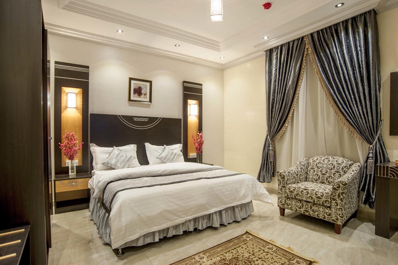 Al Ezzah Palace Hotel Suites DDjeddah Extérieur photo