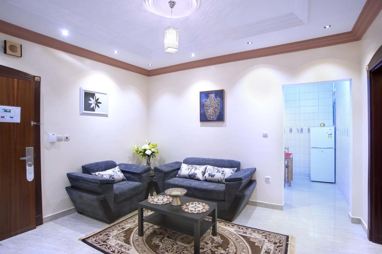 Al Ezzah Palace Hotel Suites DDjeddah Extérieur photo