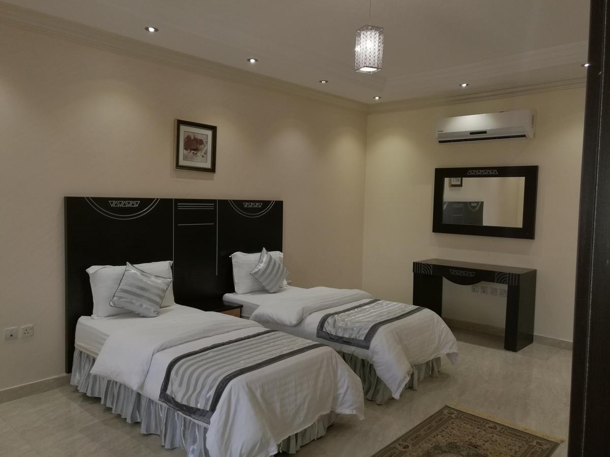 Al Ezzah Palace Hotel Suites DDjeddah Extérieur photo