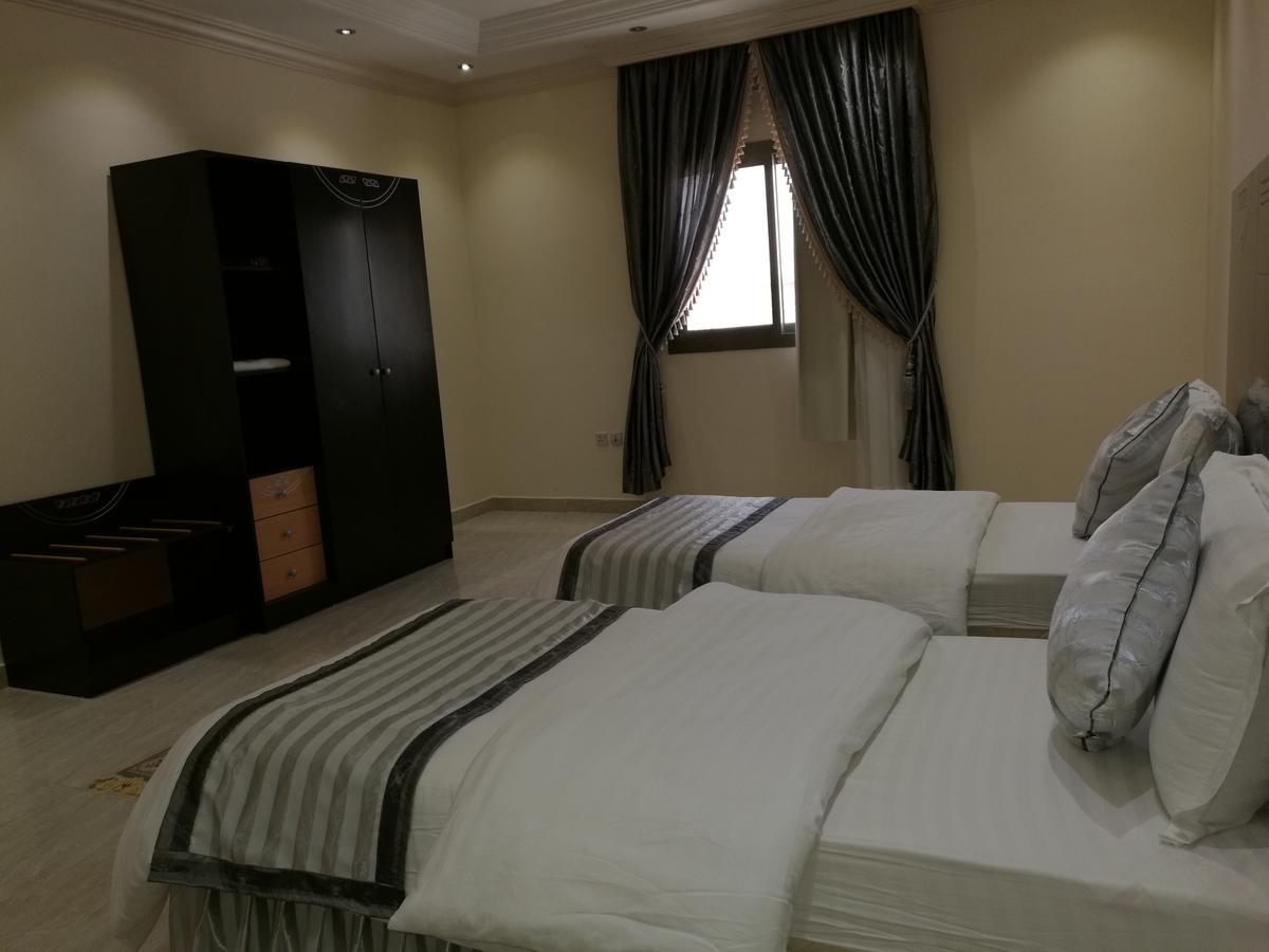 Al Ezzah Palace Hotel Suites DDjeddah Extérieur photo