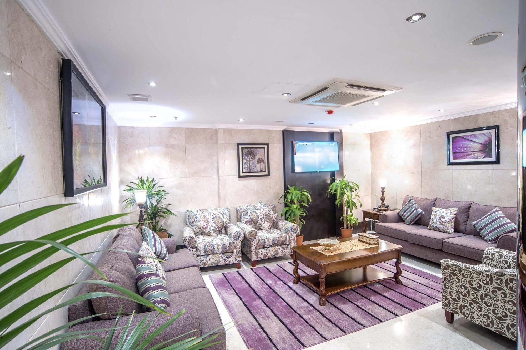 Al Ezzah Palace Hotel Suites DDjeddah Extérieur photo