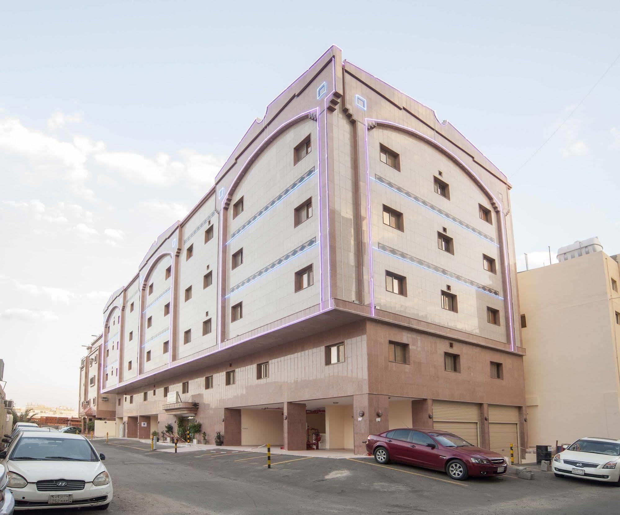 Al Ezzah Palace Hotel Suites DDjeddah Extérieur photo