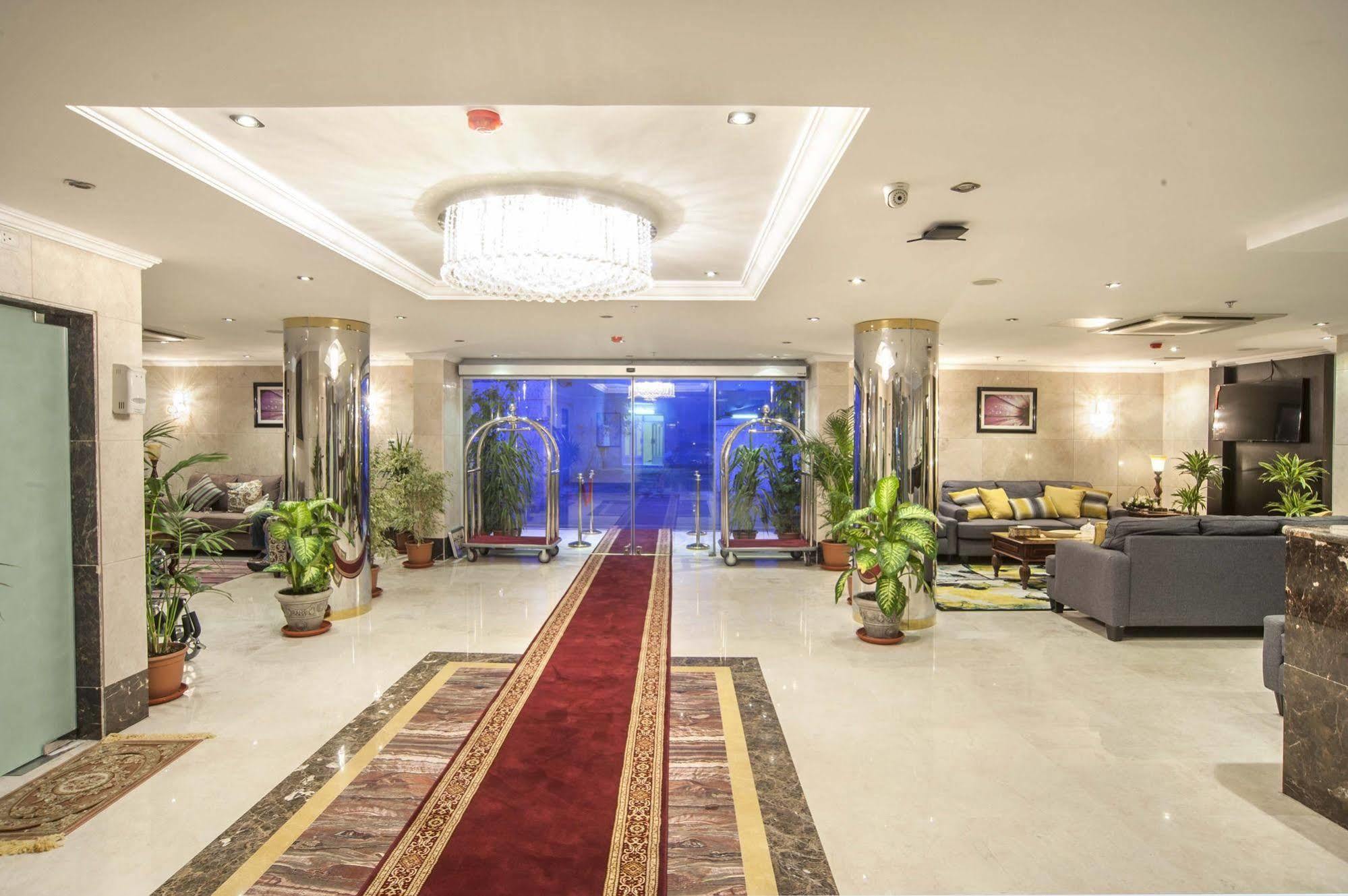 Al Ezzah Palace Hotel Suites DDjeddah Extérieur photo